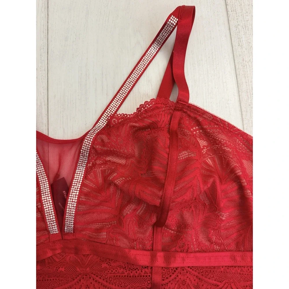 Torrid Diamante Lace Bra Bralette Sz 4 Red Rhinestones Straps